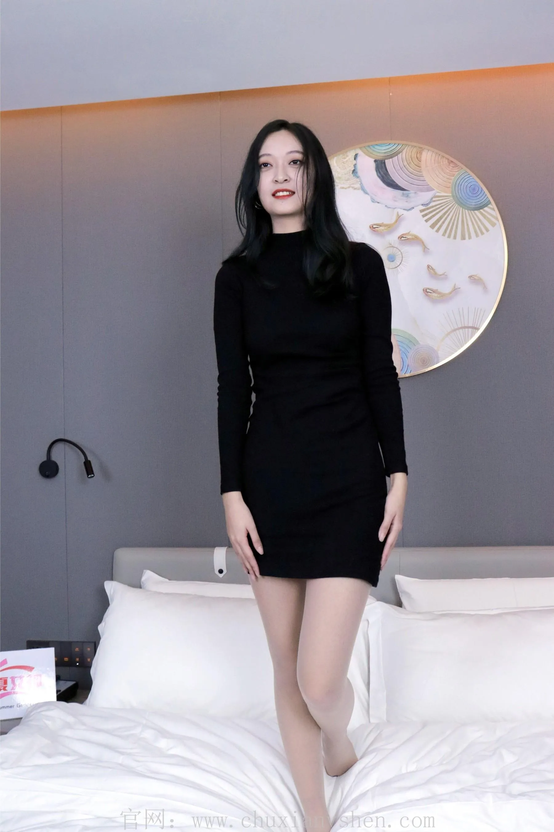 初夏女神 NO.003 依依 黑色瘦身衣搭配37码高跟鞋 [111P]插图4